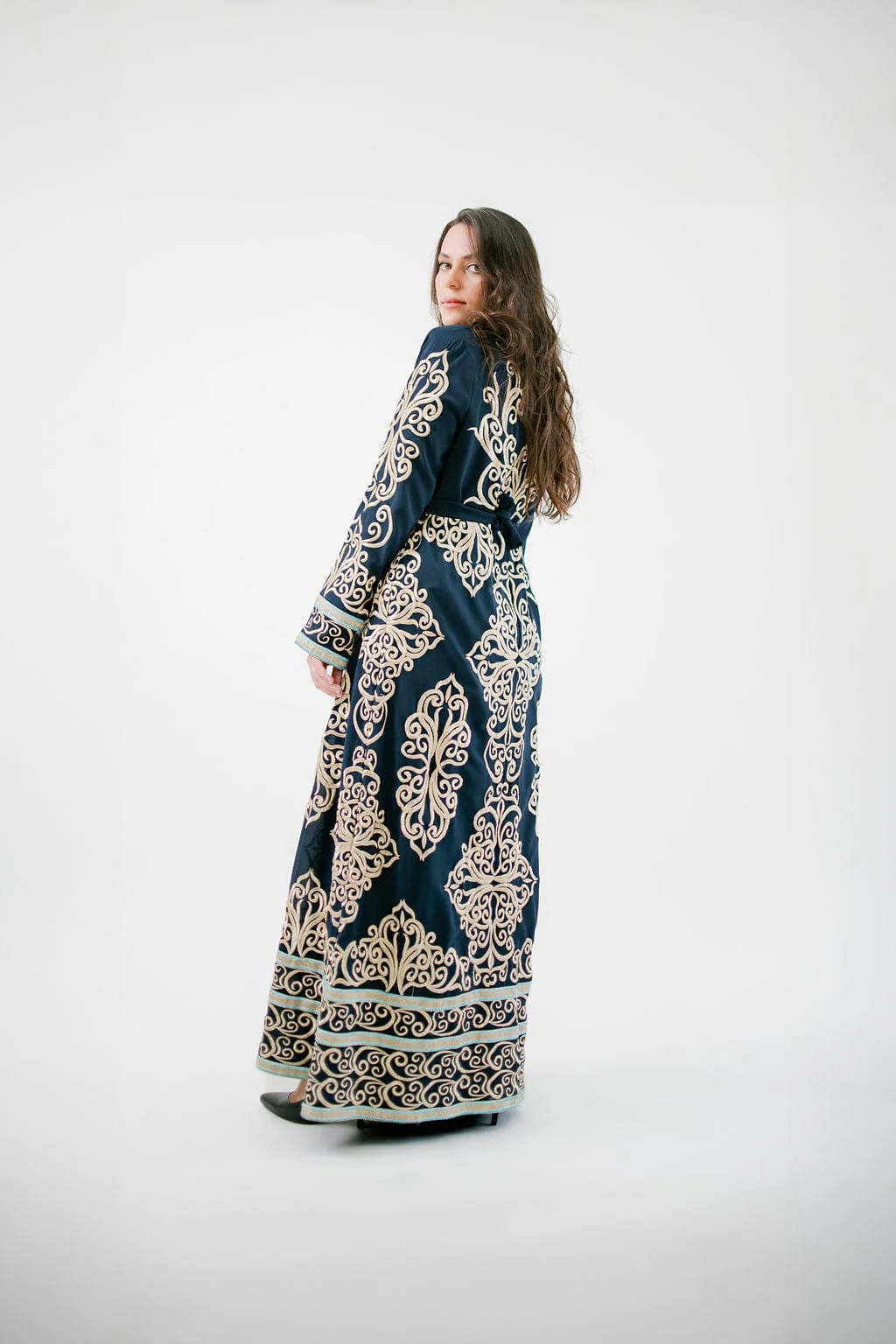 Arabian Kaftan in Navy - Image 4