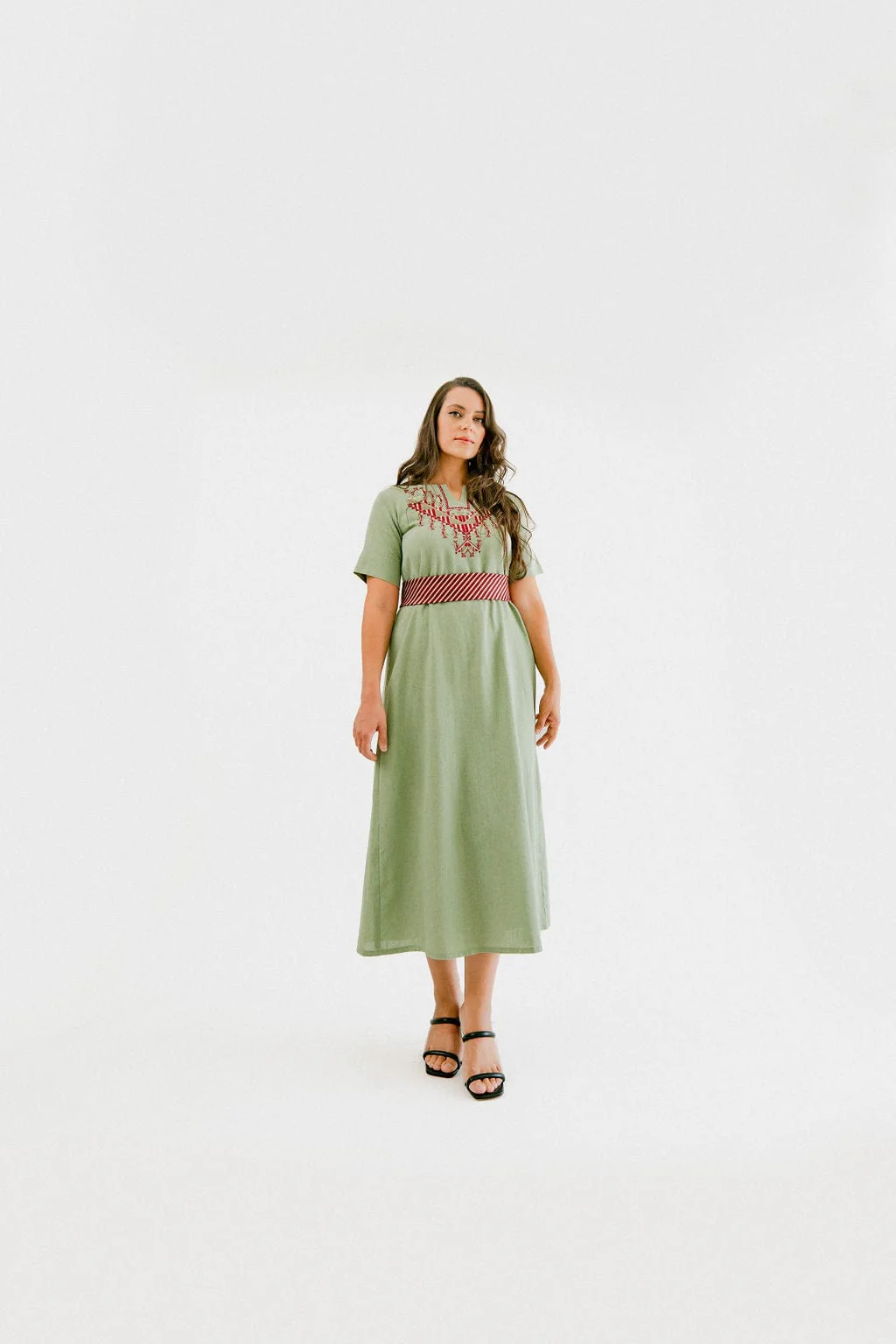 Hand-Embroidered Fallahi Linen Dress - Image 3