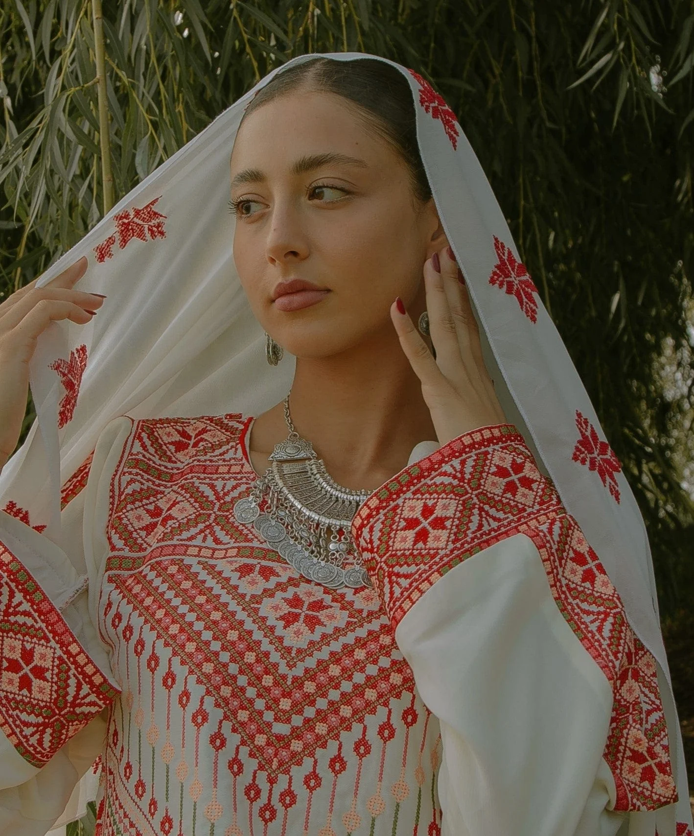 Traditional Coin Necklace - Image 4