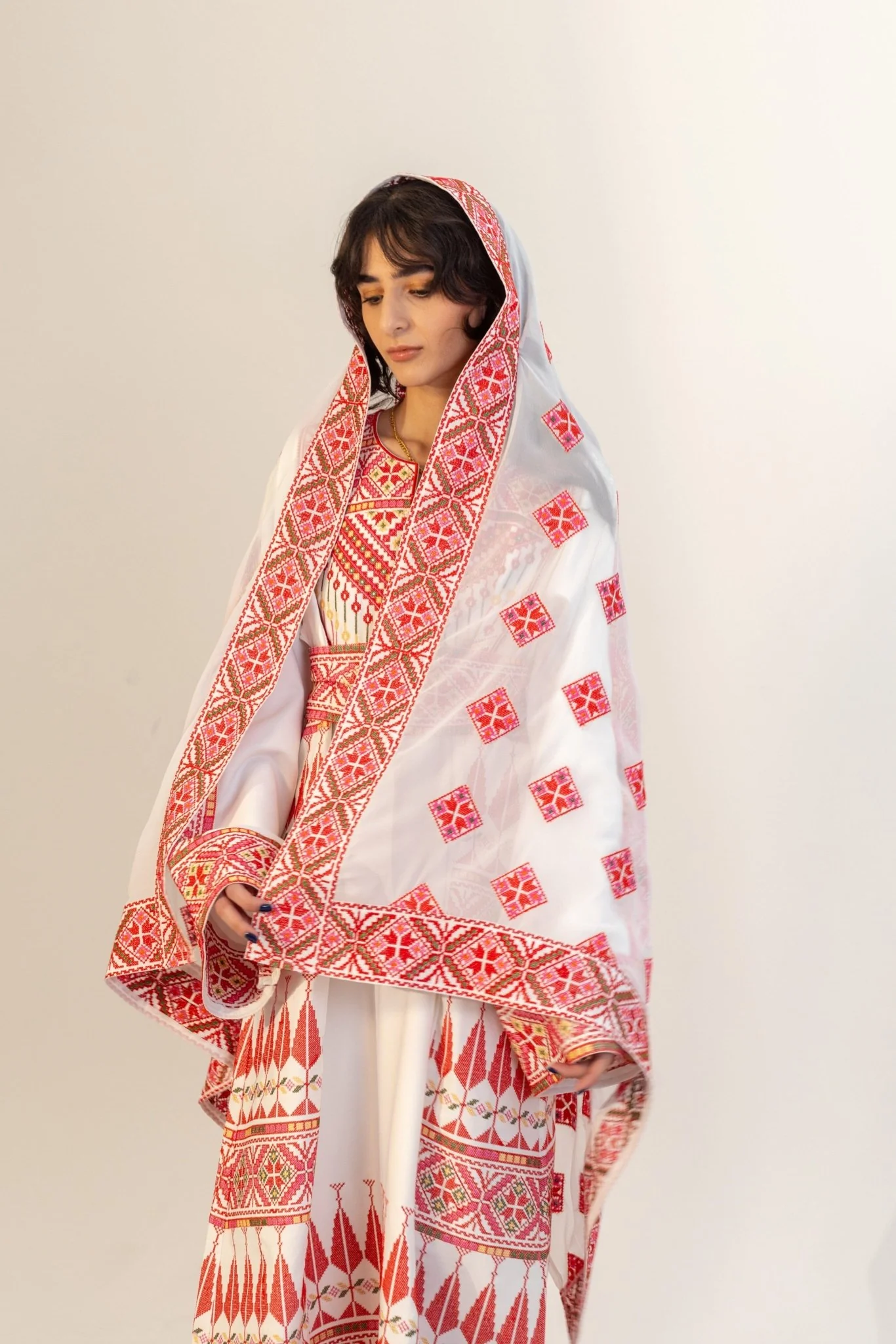 Traditional Embroidered Palestinian Shawl Head Dress - Image 4